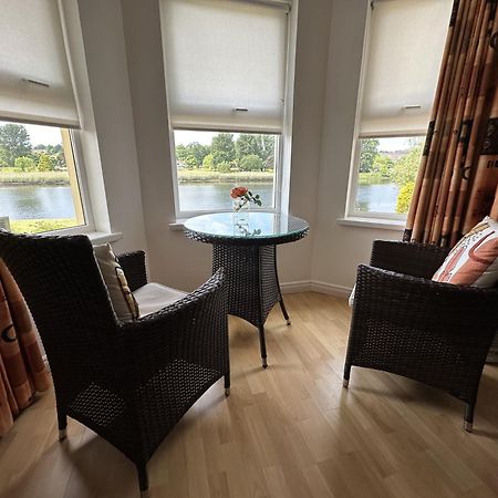 Coleraine Riverside Apartment Exterior foto